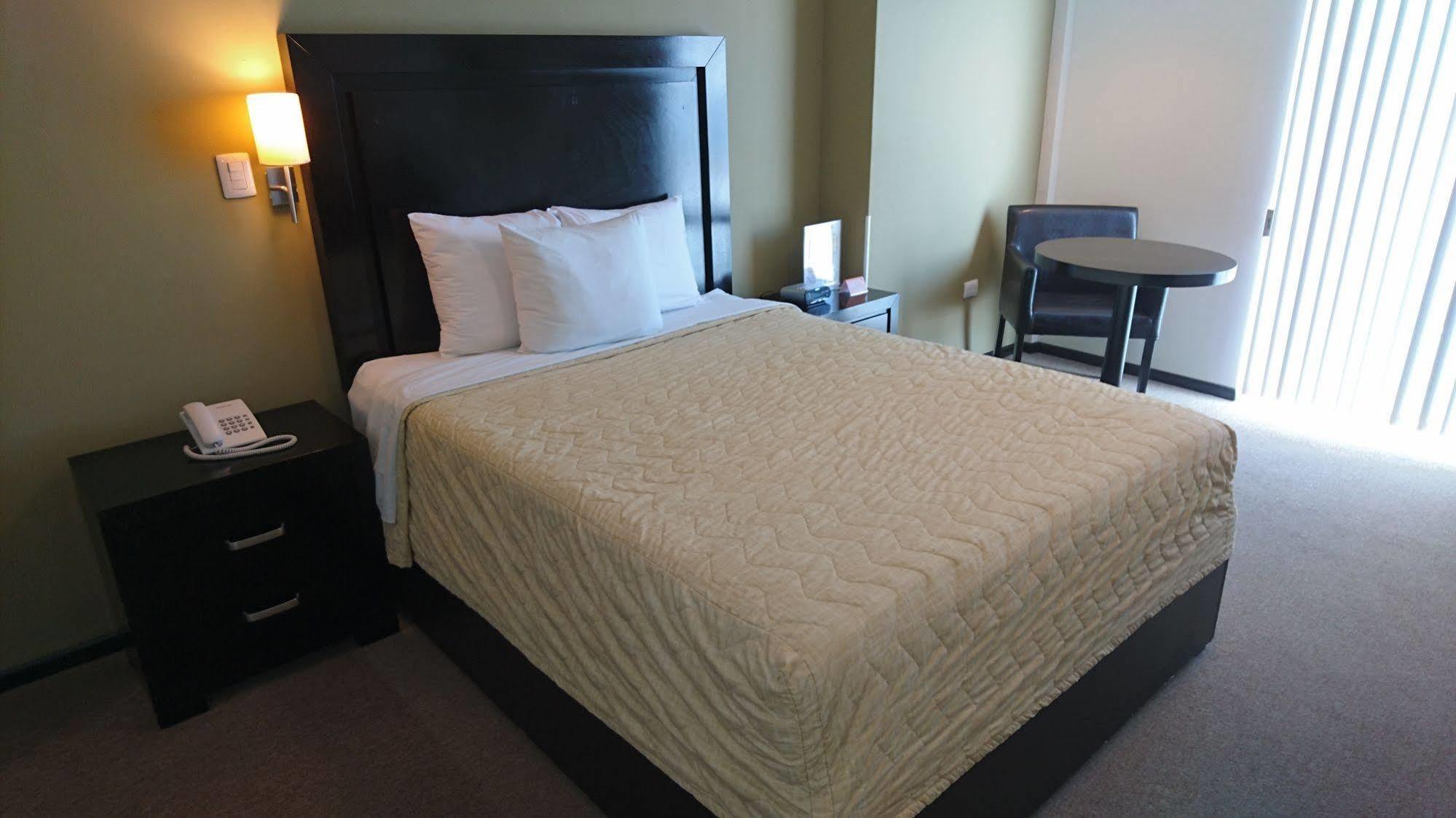 Hotel Nuvo Saltillo Eksteriør billede